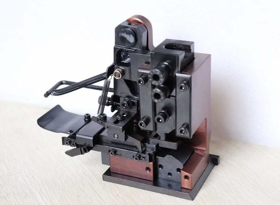 Công cụ Crimping Terminal chính xác cao Cast Iron Body Loại tự động